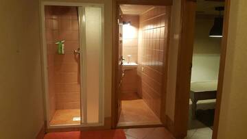 Фото номера Небольшой двухместный номер с 1 кроватью Гостевой дом Peahen Residence г. Сигулда 11