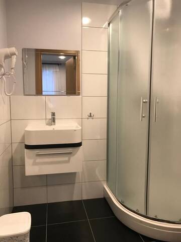 Фото номера Двухместный номер с 1 кроватью и балконом Отель Villa Vanilla г. Сигулда 23