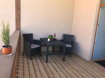 Фото номера Двухместный номер с 1 кроватью и балконом Отель Villa Vanilla г. Сигулда 24