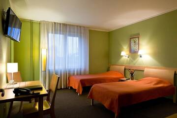 Фото номера Стандартный двухместный номер с 2 отдельными кроватями Отель Spa Hotel Ezeri г. Сигулда 3